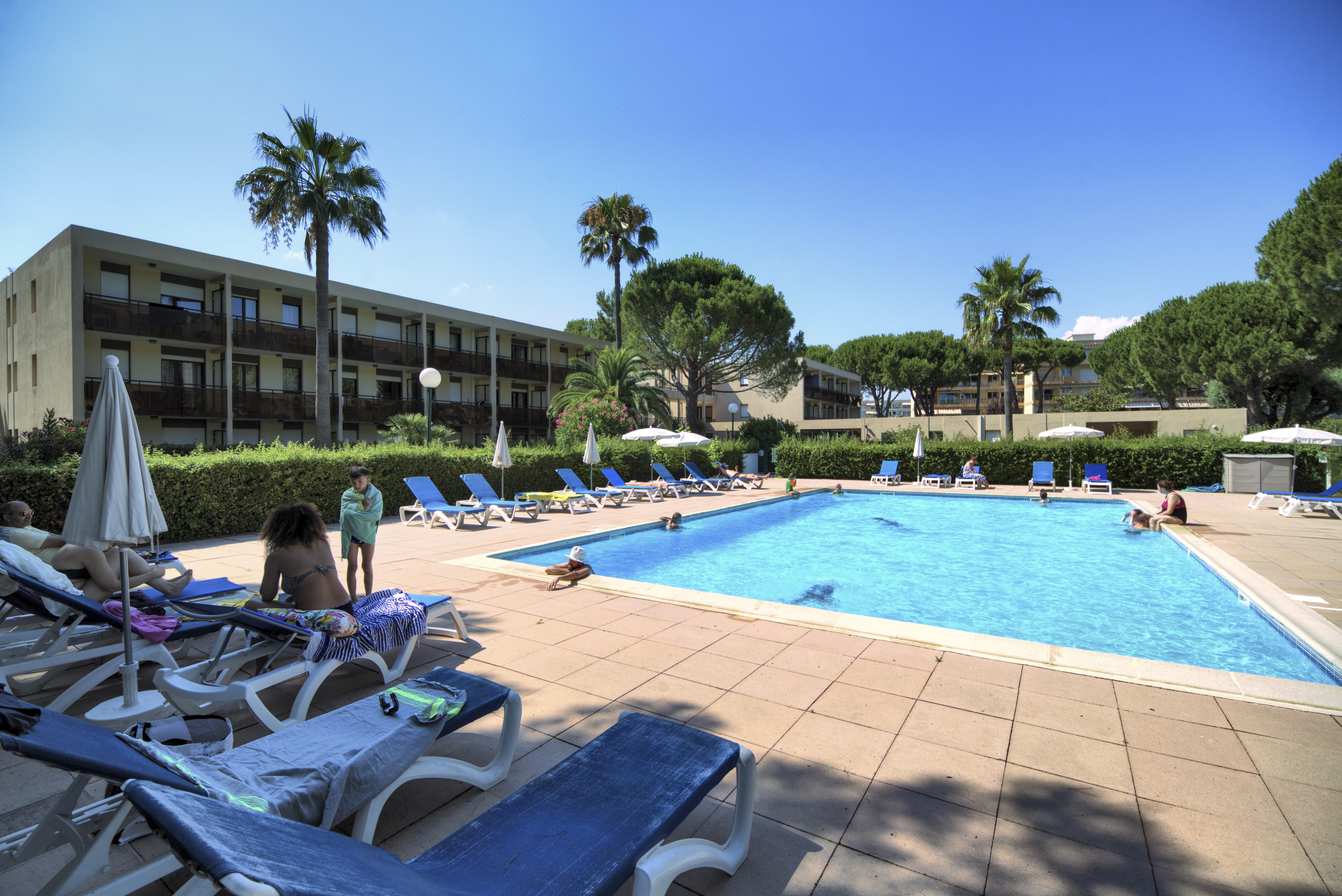 Residence Pierre & Vacances Les Jardins Ombrages Mandelieu Exterior foto