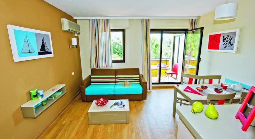Residence Pierre & Vacances Les Jardins Ombrages Mandelieu Exterior foto